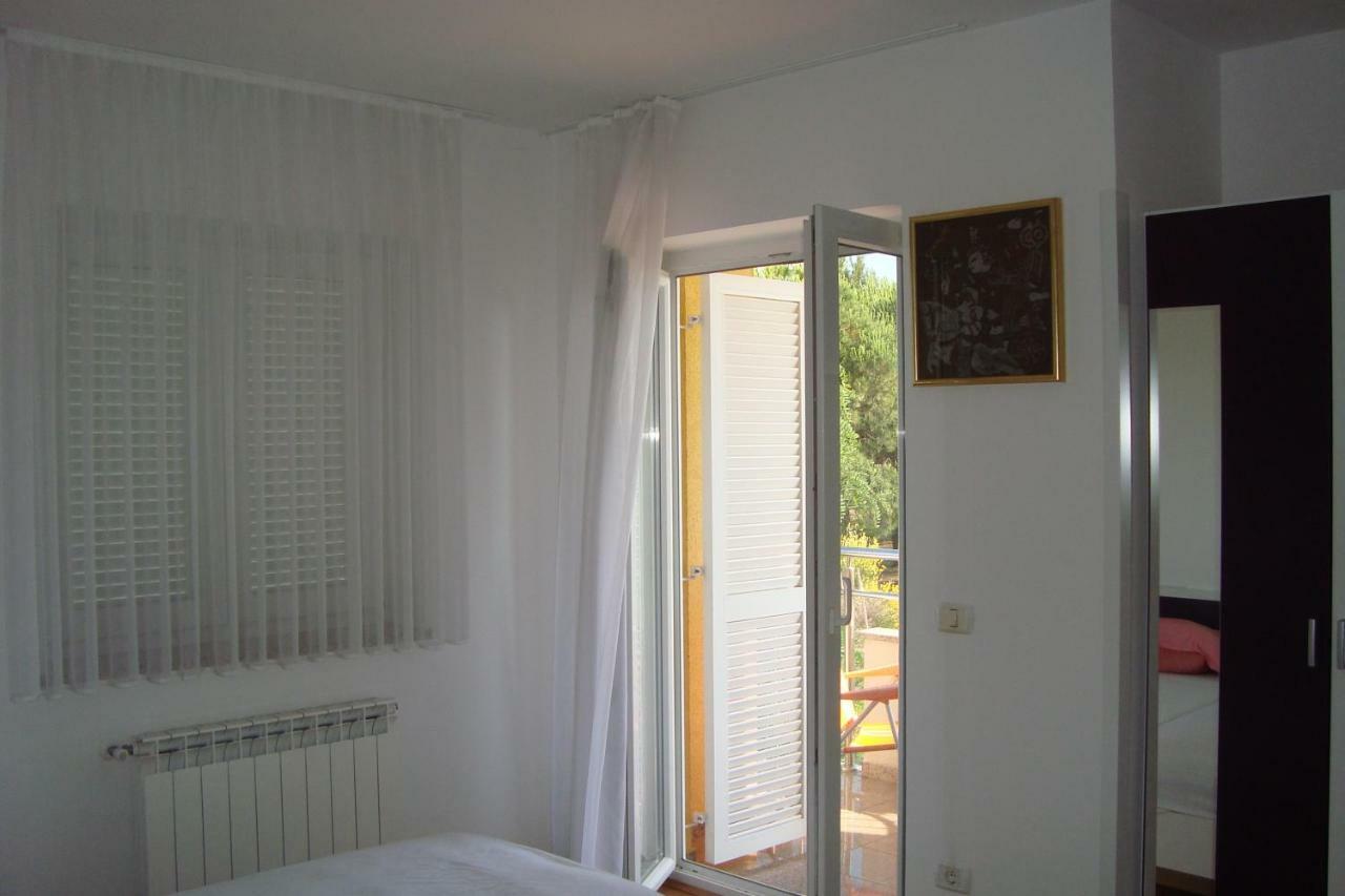 Apartment Golf Crveni Vrh Exterior photo